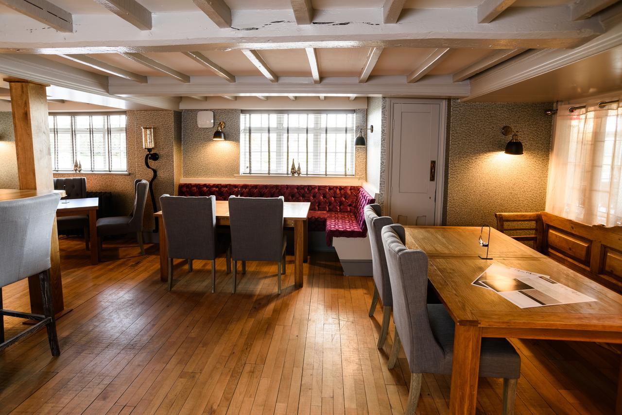 The Wheatsheaf Inn Onneley Exteriér fotografie