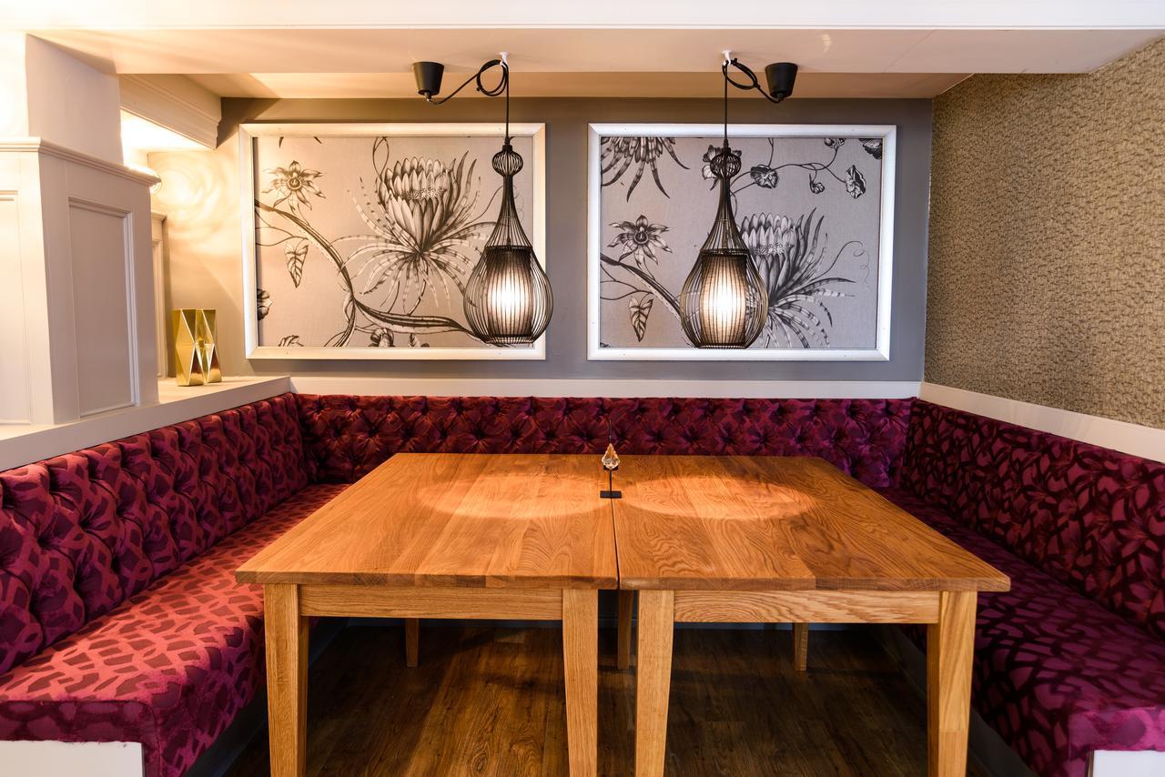The Wheatsheaf Inn Onneley Exteriér fotografie